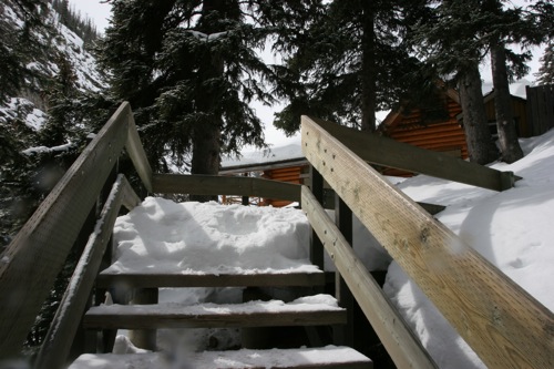 Arriving to the Tea House